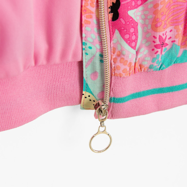 Суитчър, цвят: Микс