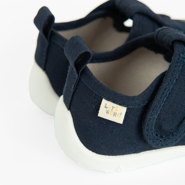 Пантофи, цвят: Син