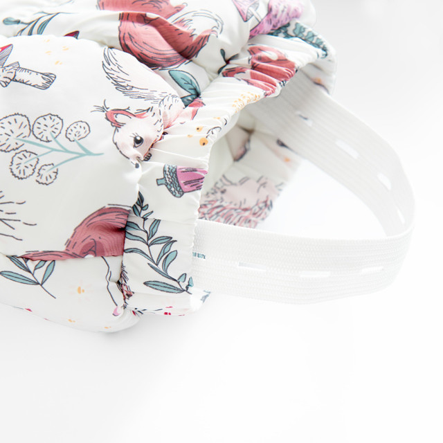 Космонавт, цвят: Кремав