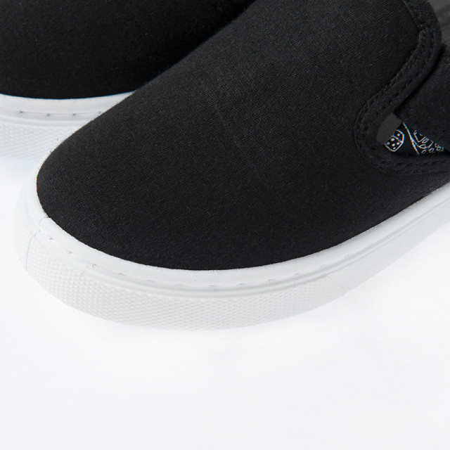 Кецове, цвят: Черен