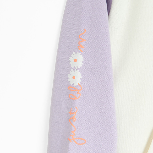 Яке, цвят: Мръсно бял