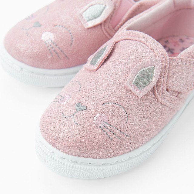 Кецове, цвят: Светло розов