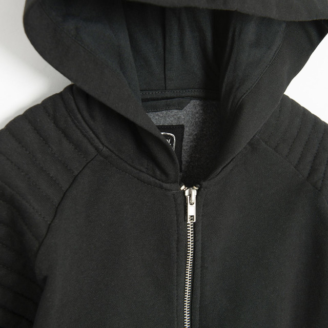 Суитчър, цвят: Тъмно сив