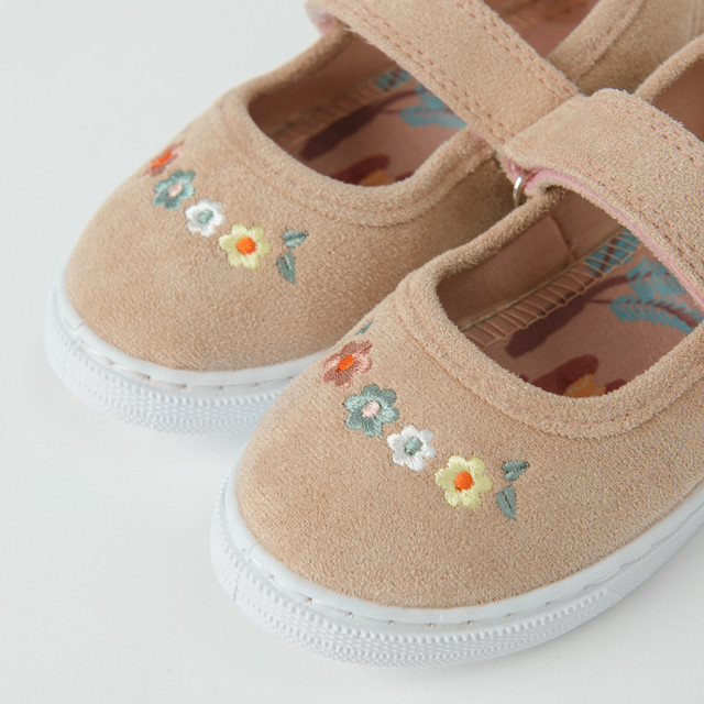 Пантофи, цвят: Бежов