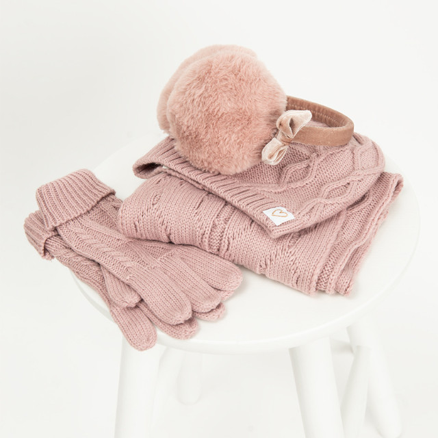 Шапка, цвят: Светло розов