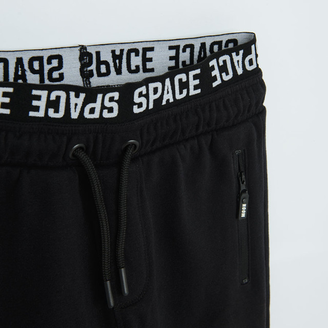 Спортен панталон NASA, цвят: Черен