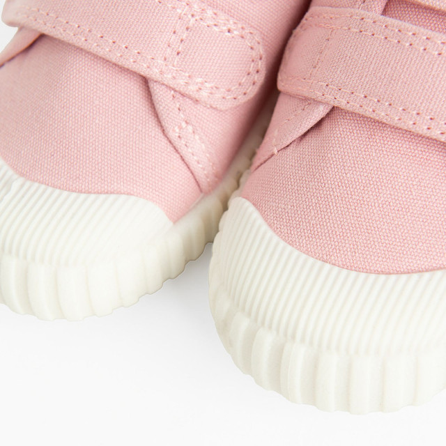 Кецове, цвят: Розов