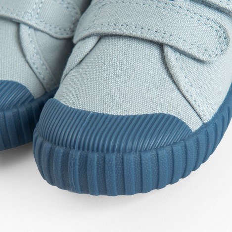 Кецове, цвят: Син