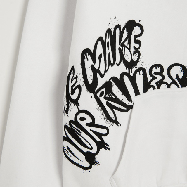 Суитчър, цвят: Бял