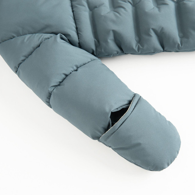 Космонавт, цвят: Син