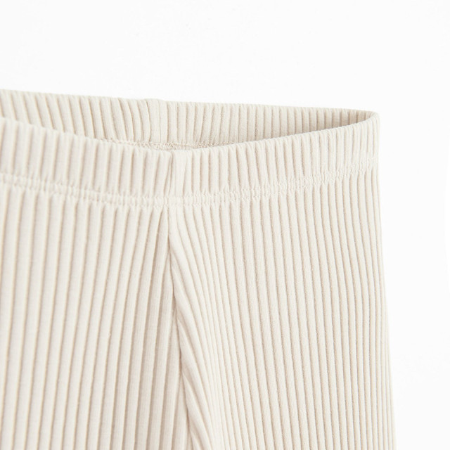 Клин, цвят: Бежов