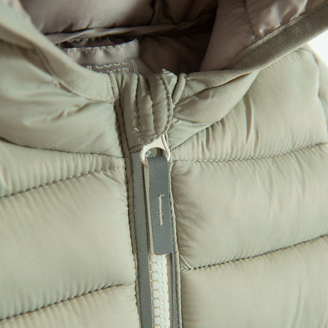 Яке, цвят: Бежов