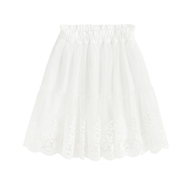 Пола, цвят: Бял