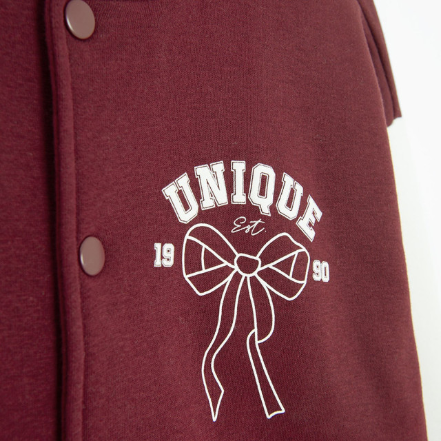 Яке, цвят: Червен