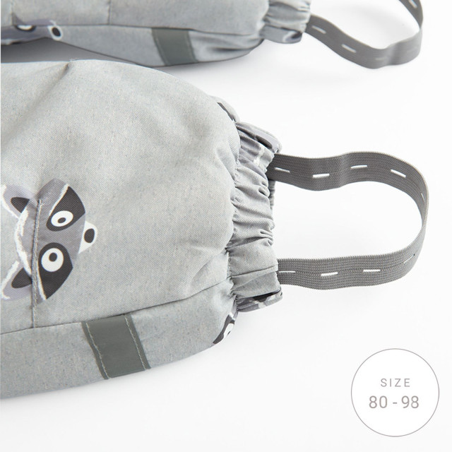 Космонавт, цвят: Сив