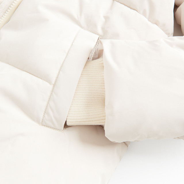 Яке, цвят: Бежов