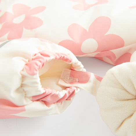 Космонавт, цвят: Бял