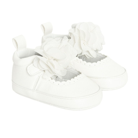 Пантофи, цвят: Бял