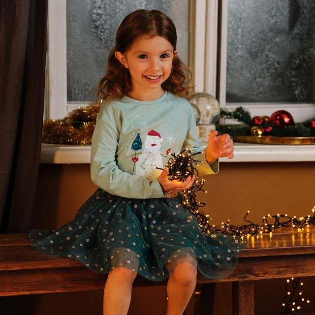 Пола, цвят: Тюркоазен