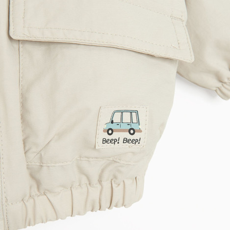 Яке, цвят: Бежов