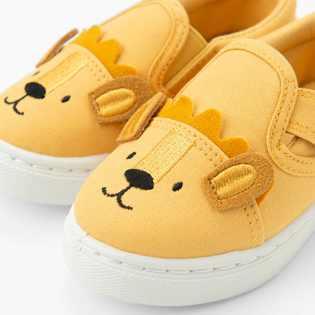 Кецове, цвят: Жълт