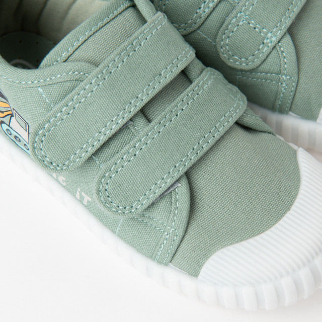 Кецове, цвят: Зелен