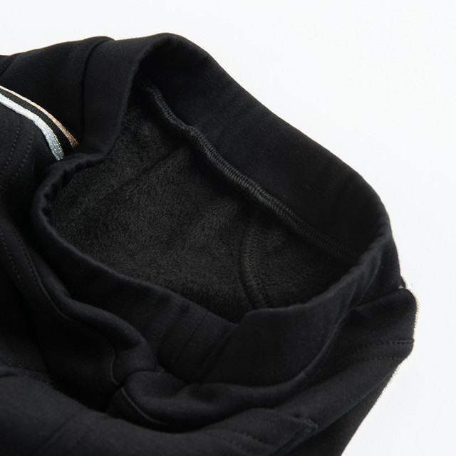 Клин, цвят: Черен