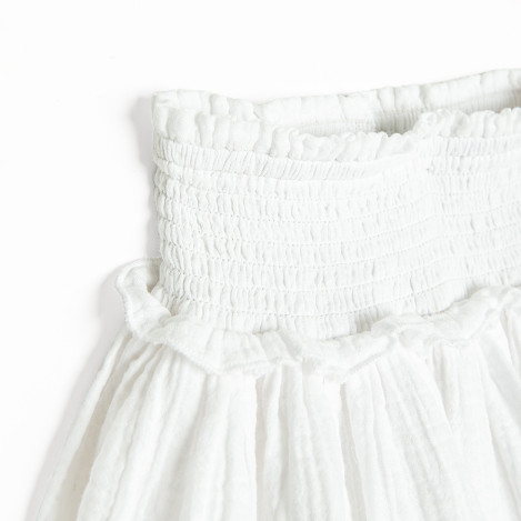 Пола, цвят: Бял