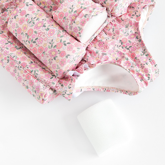 Бански костюми, цвят: Розов