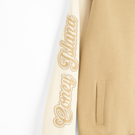 Яке, цвят: Бежов