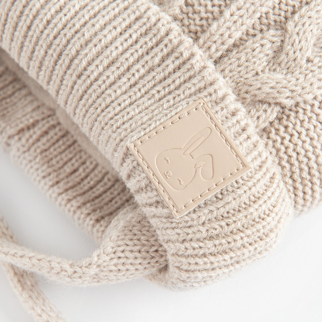 Шапка, цвят: Бежов
