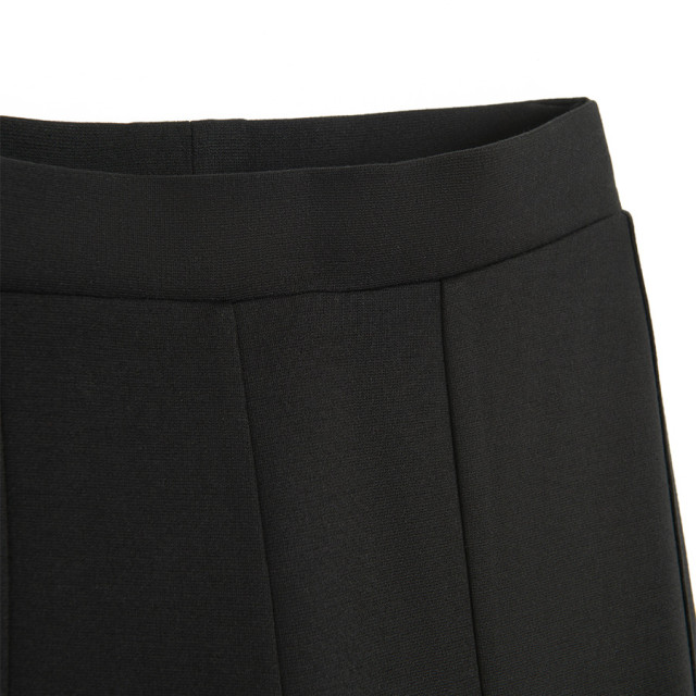 Клин, цвят: Черен