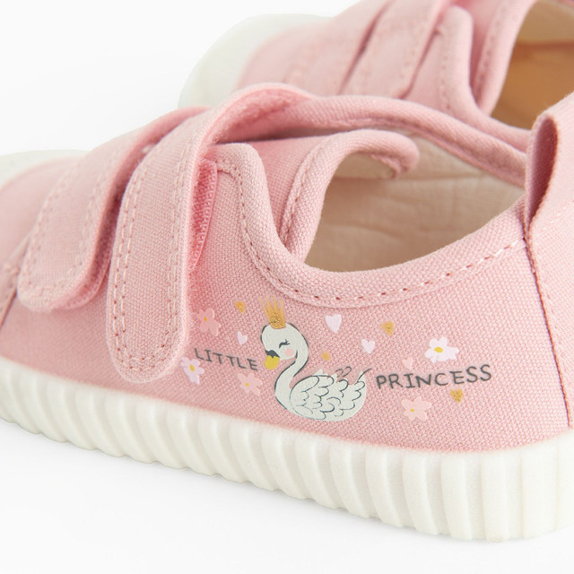 Кецове, цвят: Розов