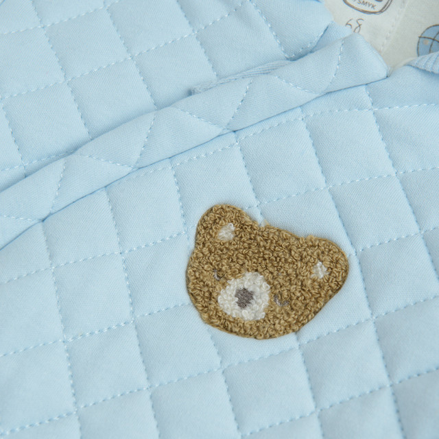 Ескимос, цвят: Светло син