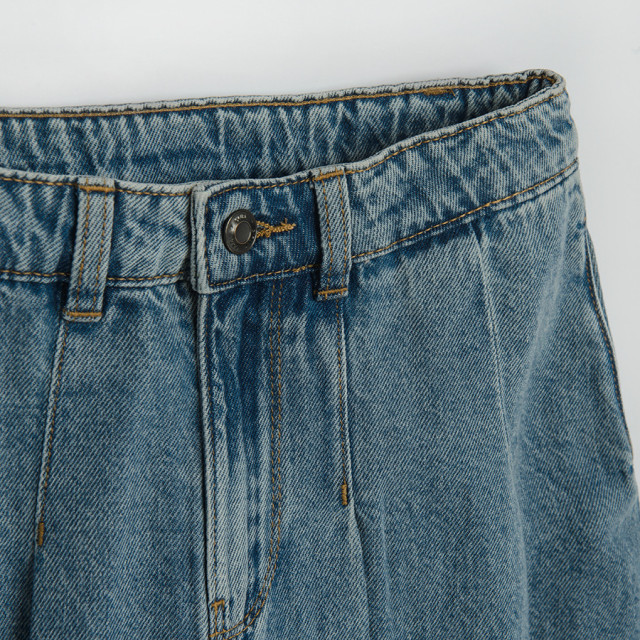 Пола, цвят: Син