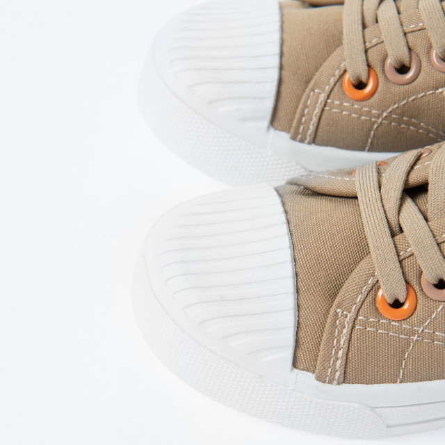 Кецове, цвят: Светло кафяв