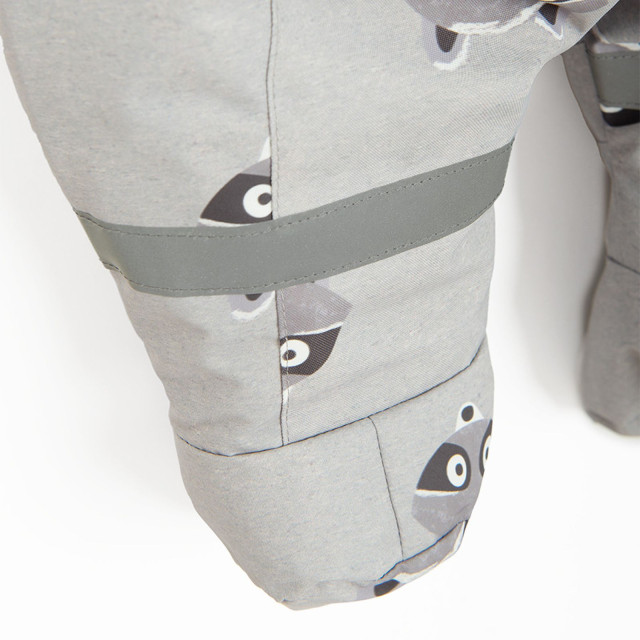 Космонавт, цвят: Сив