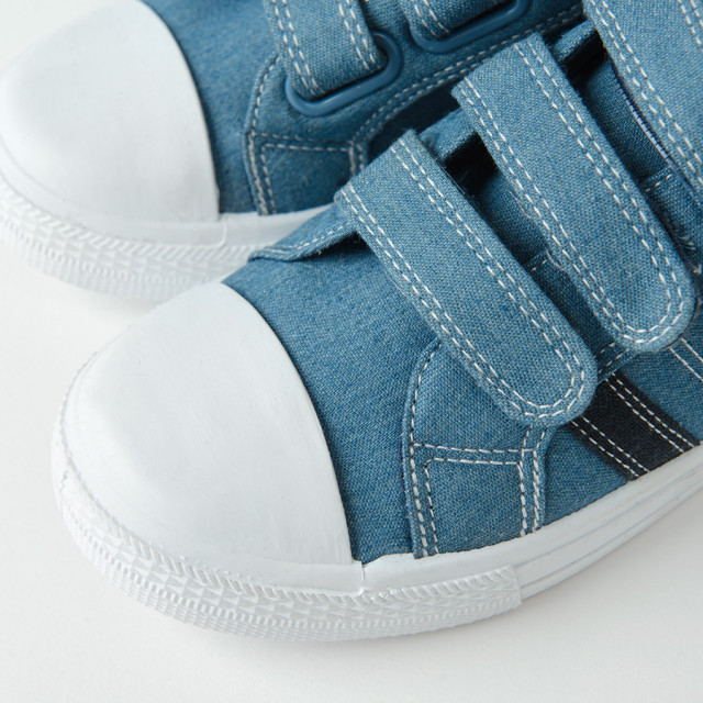 Кецове, цвят: Син