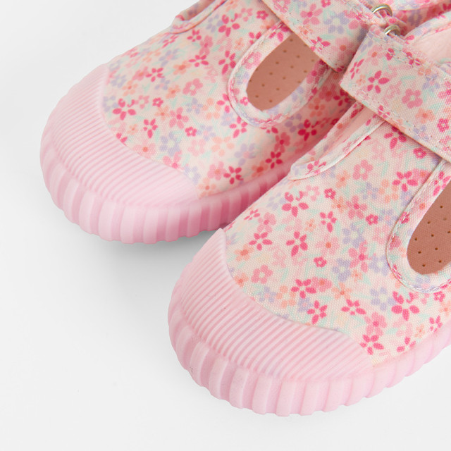 Кецове, цвят: Розов