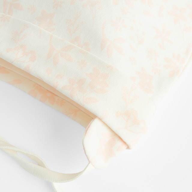 Шапка, цвят: Кремав