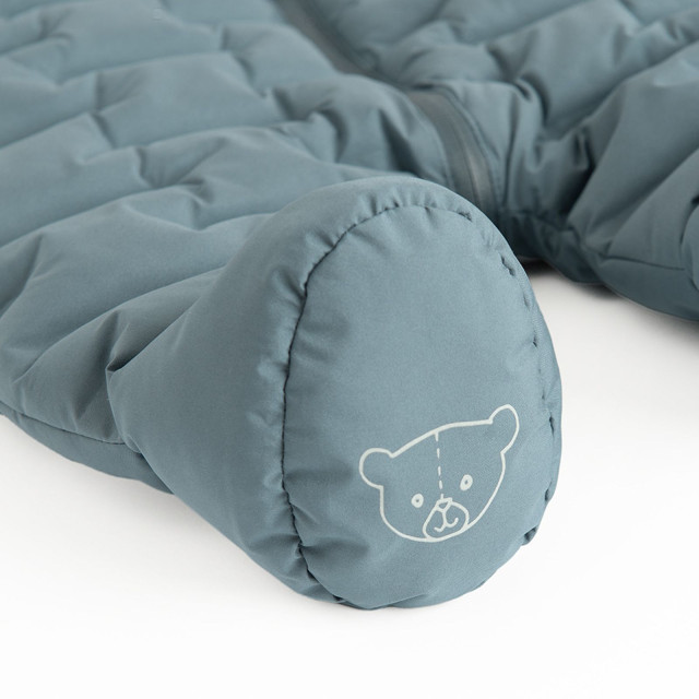 Космонавт, цвят: Син