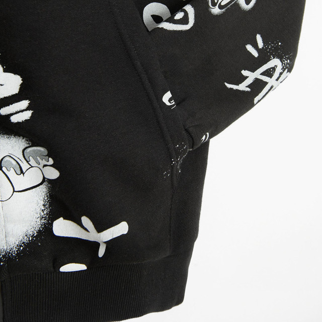 Суитчър, цвят: Черен