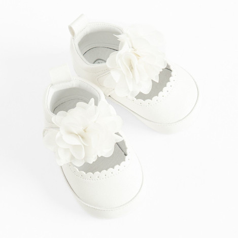 Пантофи, цвят: Бял