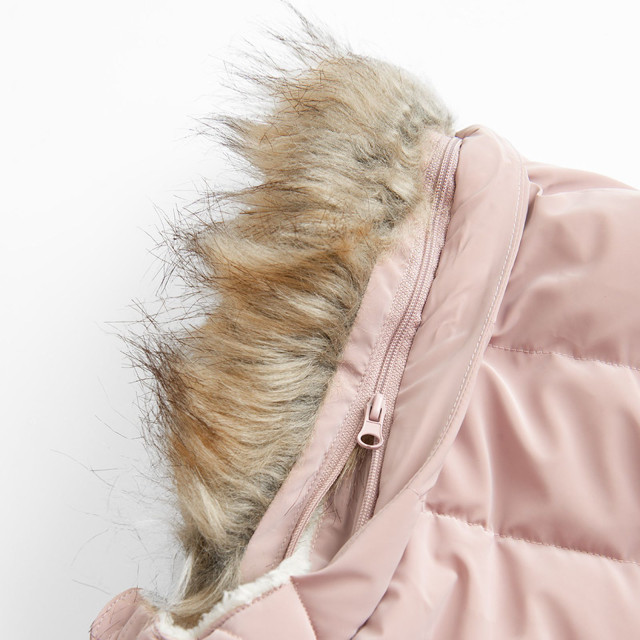 Яке, цвят: Пепел от рози