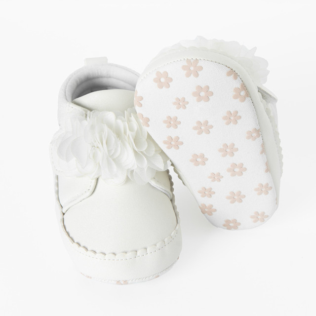 Пантофи, цвят: Бял