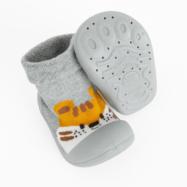 Пантофи, цвят: Сив