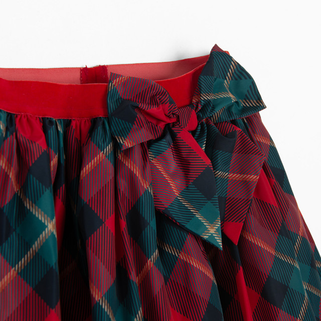 Пола, цвят: Микс