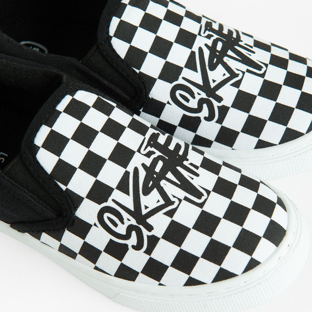 Кецове, цвят: Черен