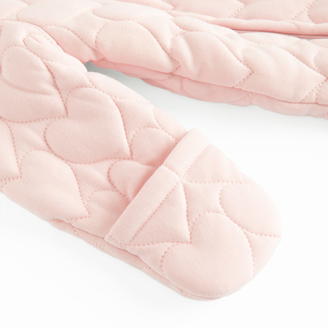 Ескимос, цвят: Светло розов