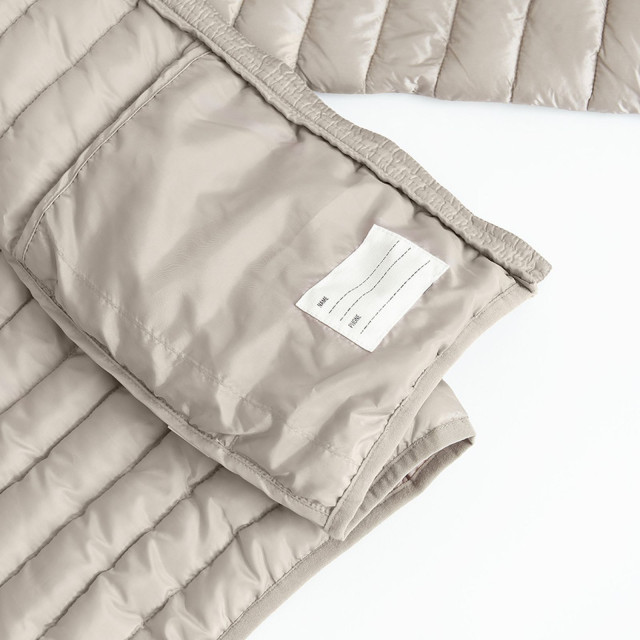 Яке, цвят: Бежов